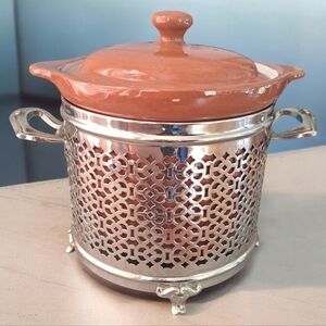 Guernsey cambridge art pottery cookware corning ware bakinware with stand